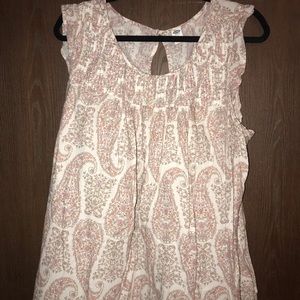 Barely worn summer top with flutter sleeve